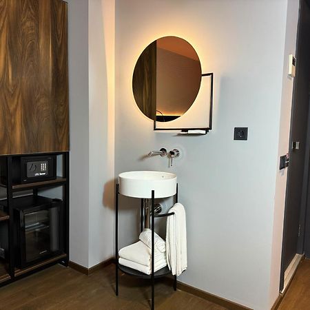 Tbilisi Edition - Design Hotel & Private Spa Buitenkant foto