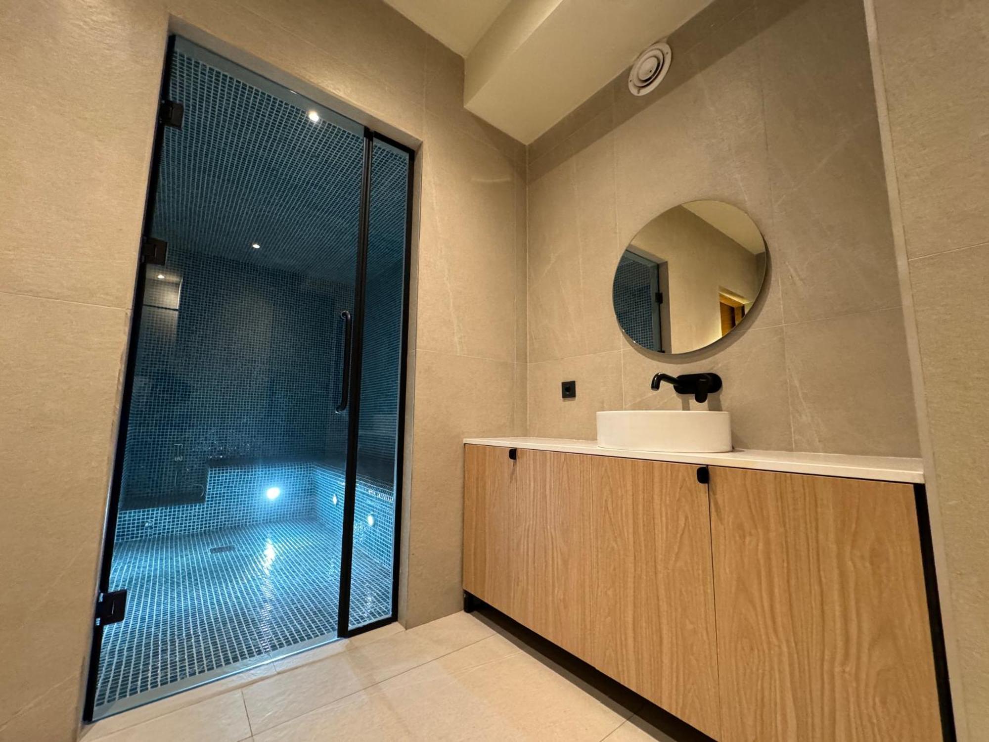 Tbilisi Edition - Design Hotel & Private Spa Buitenkant foto