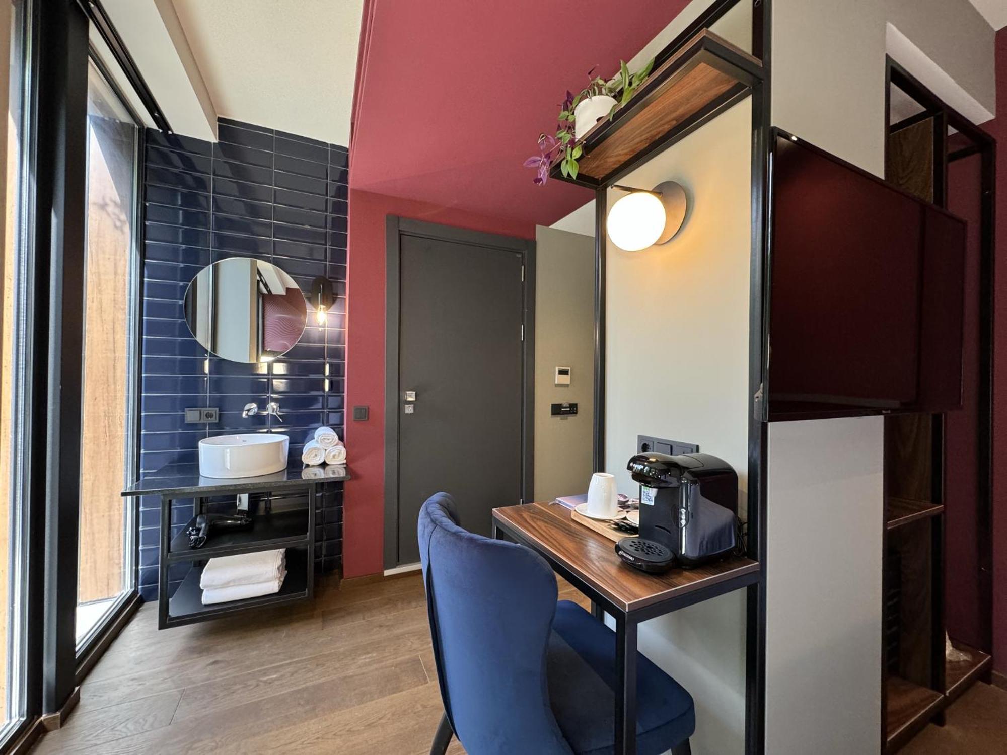 Tbilisi Edition - Design Hotel & Private Spa Buitenkant foto