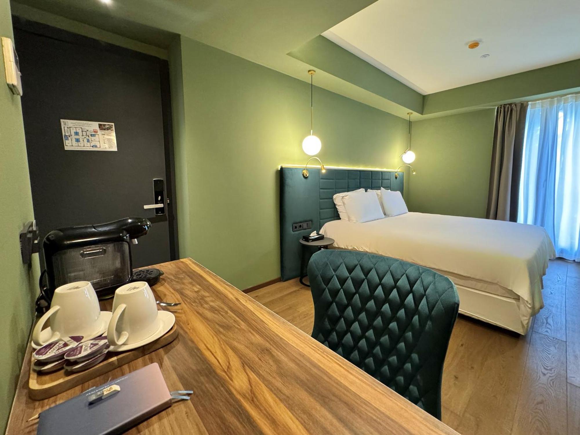 Tbilisi Edition - Design Hotel & Private Spa Buitenkant foto