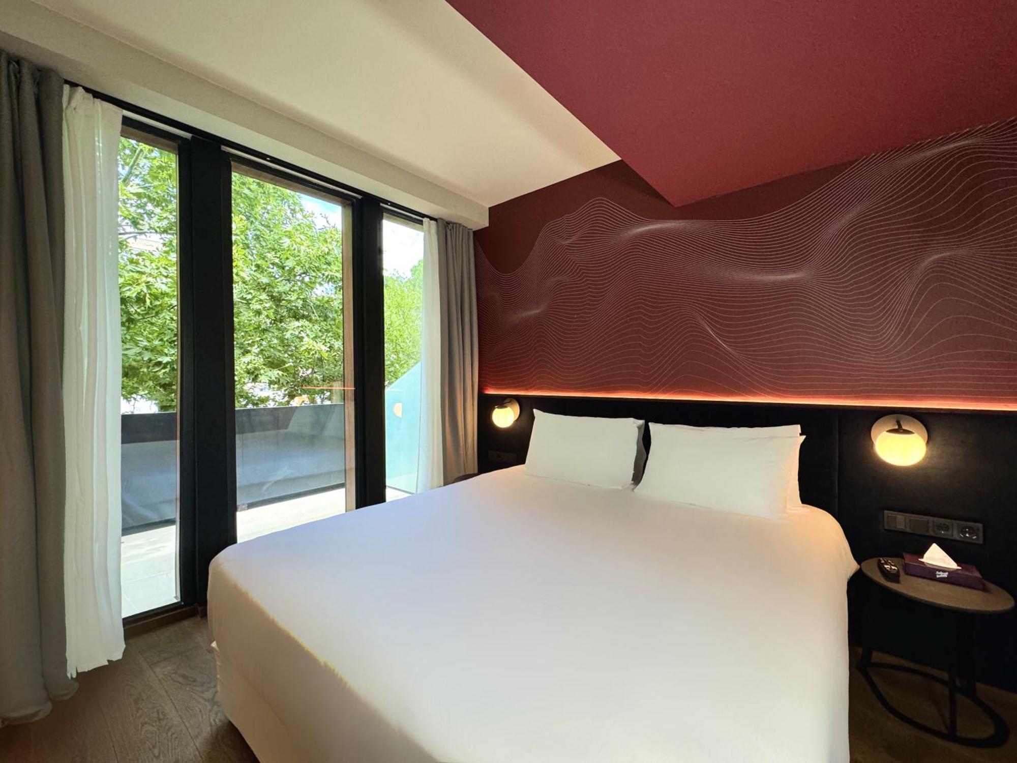 Tbilisi Edition - Design Hotel & Private Spa Buitenkant foto