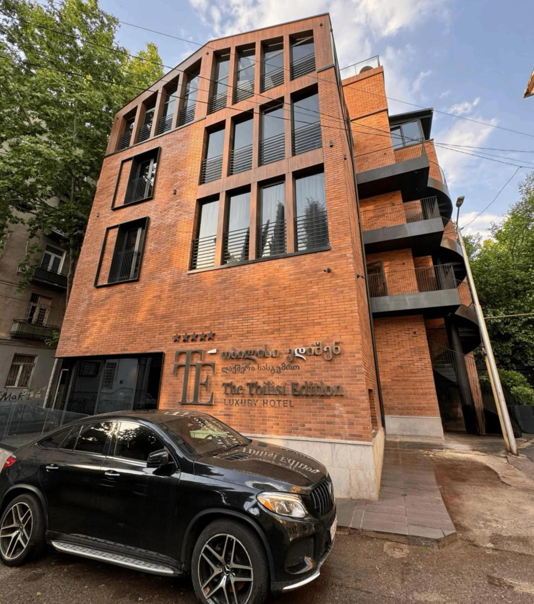 Tbilisi Edition - Design Hotel & Private Spa Buitenkant foto